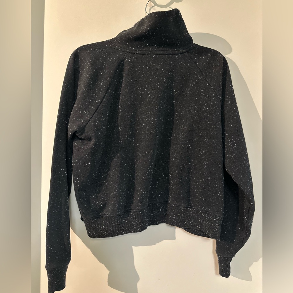 4/$30 Under Armour - Picture 2 of 6